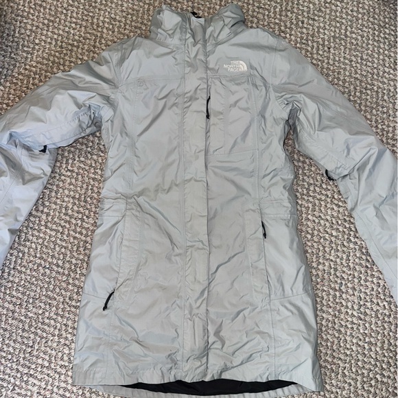 North face Skiing Jacket with Fleece Insert - Picture 2 of 3
